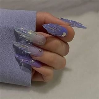 Cần sang shop nail gần Brisbane City, income ổn định